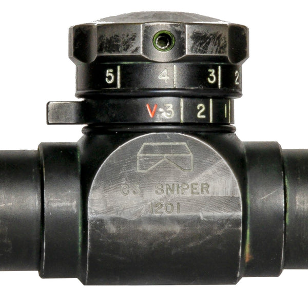 Unertl 10× C3 SNIPER Scope on a white background